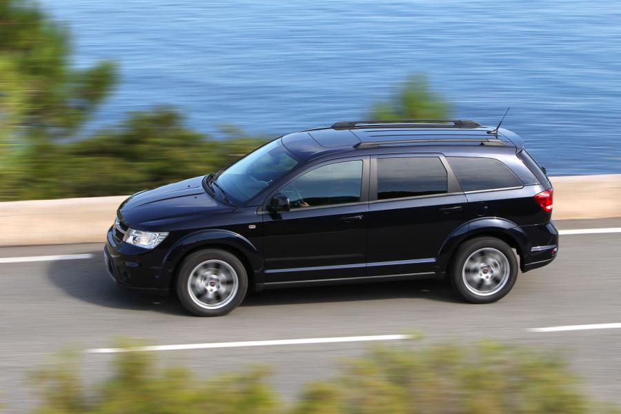  Fiat Freemont 2011 года  (фото 76 из 111)